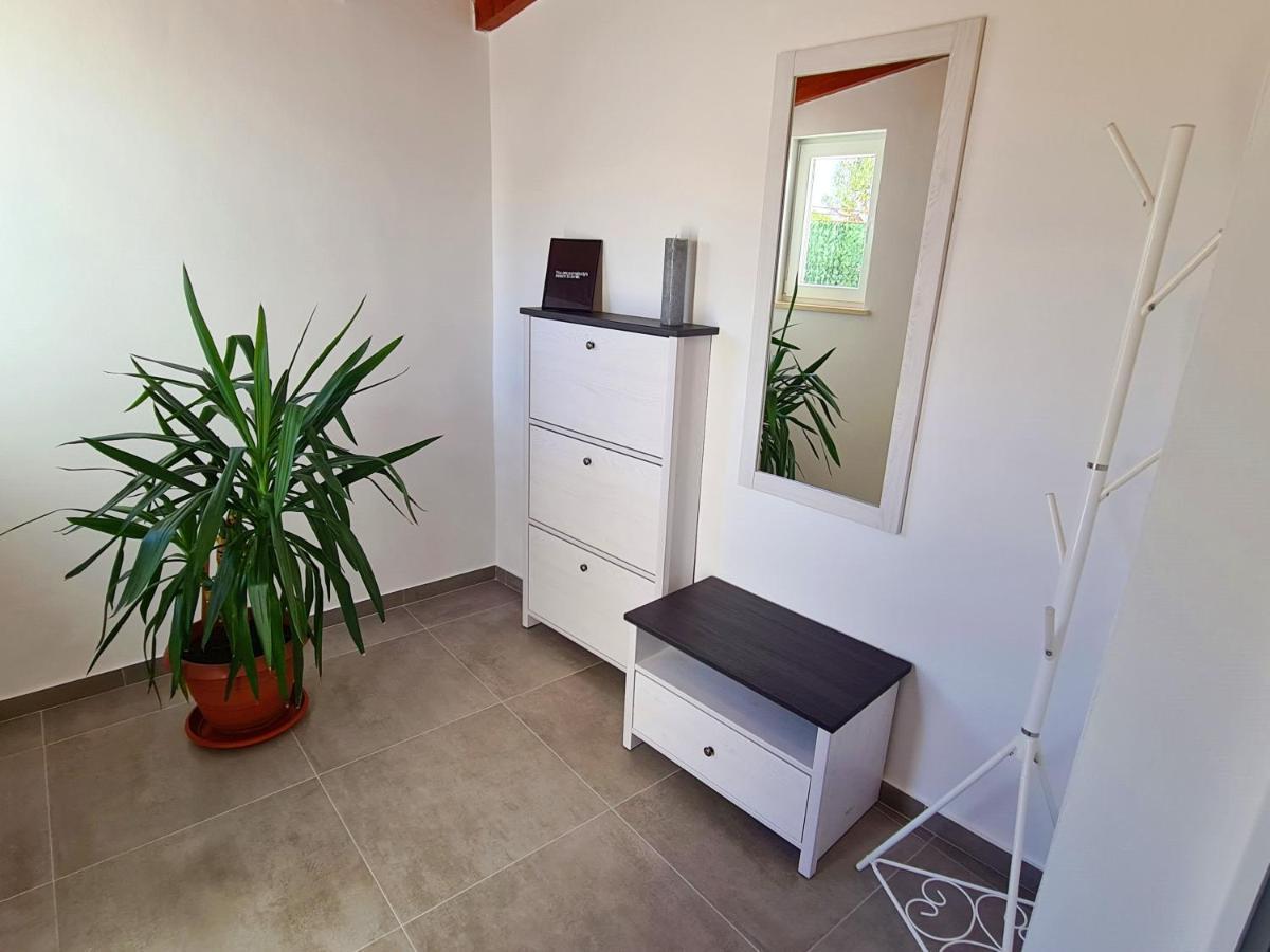 Apartment Antonio Banjole Eksteriør billede